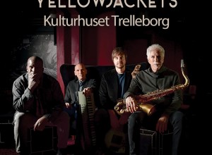 yellowjackets-1